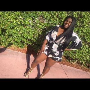 Floral print ROMPER 😍